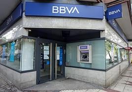 BBVA avisa a sus clientes sobre la tarjeta de crédito.