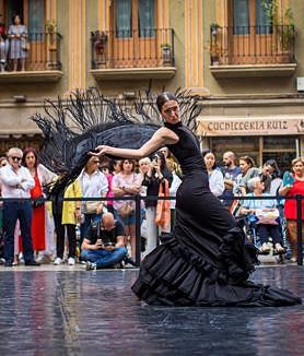 Imagen secundaria 2 - La danza de las Pasiegas