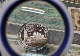 Un experto desvela cómo ganar dinero vendiendo monedas y billetes de colección