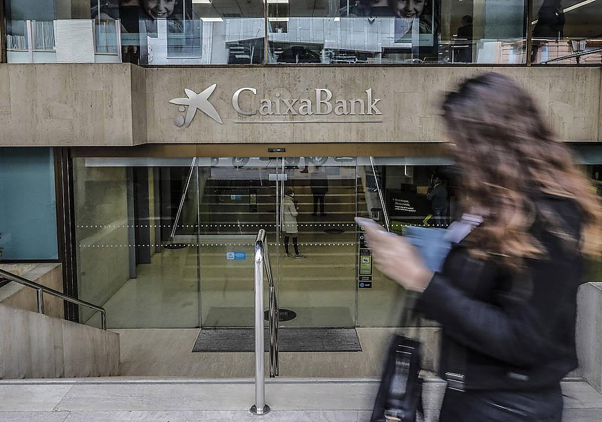 El mensaje de CaixaBank a sus clientes sobre la Renta.