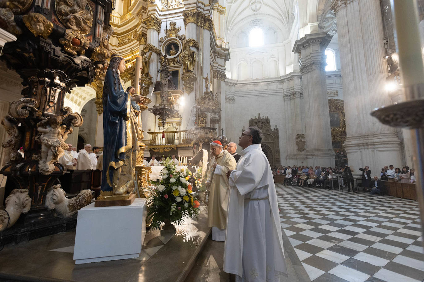 Las mejores imágenes de la beatificación de Conchita Barrecheguren en Granada