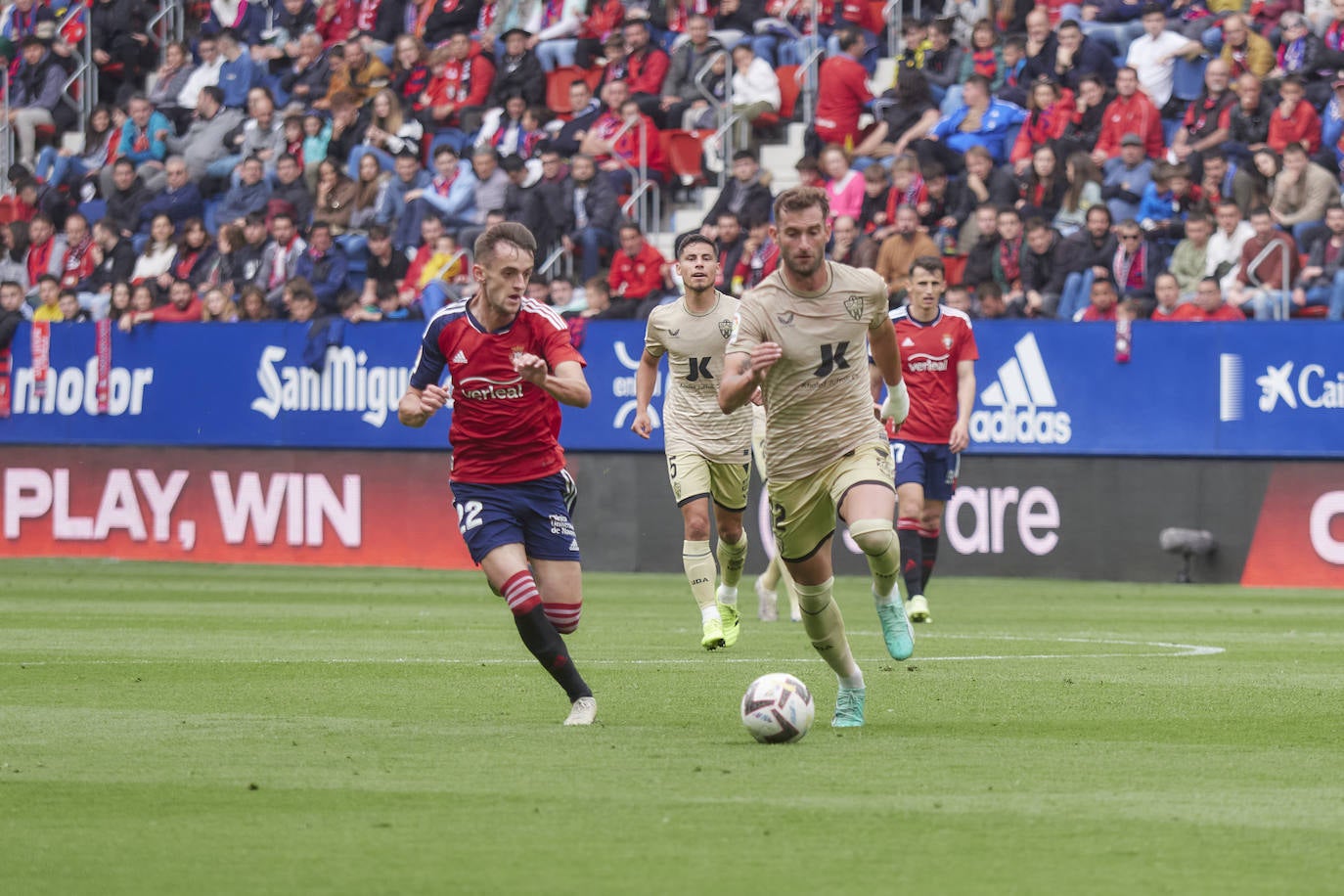 Las mejores imágenes del Osasuna-Almería