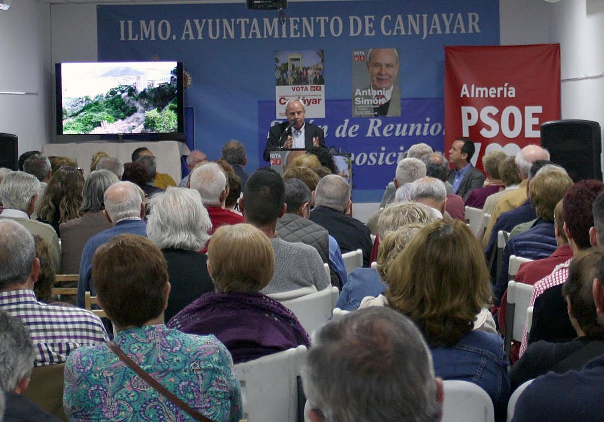 El PSOE opta a las elecciones con un proyecto para sacar a Canjáyar de su «pésima situación»