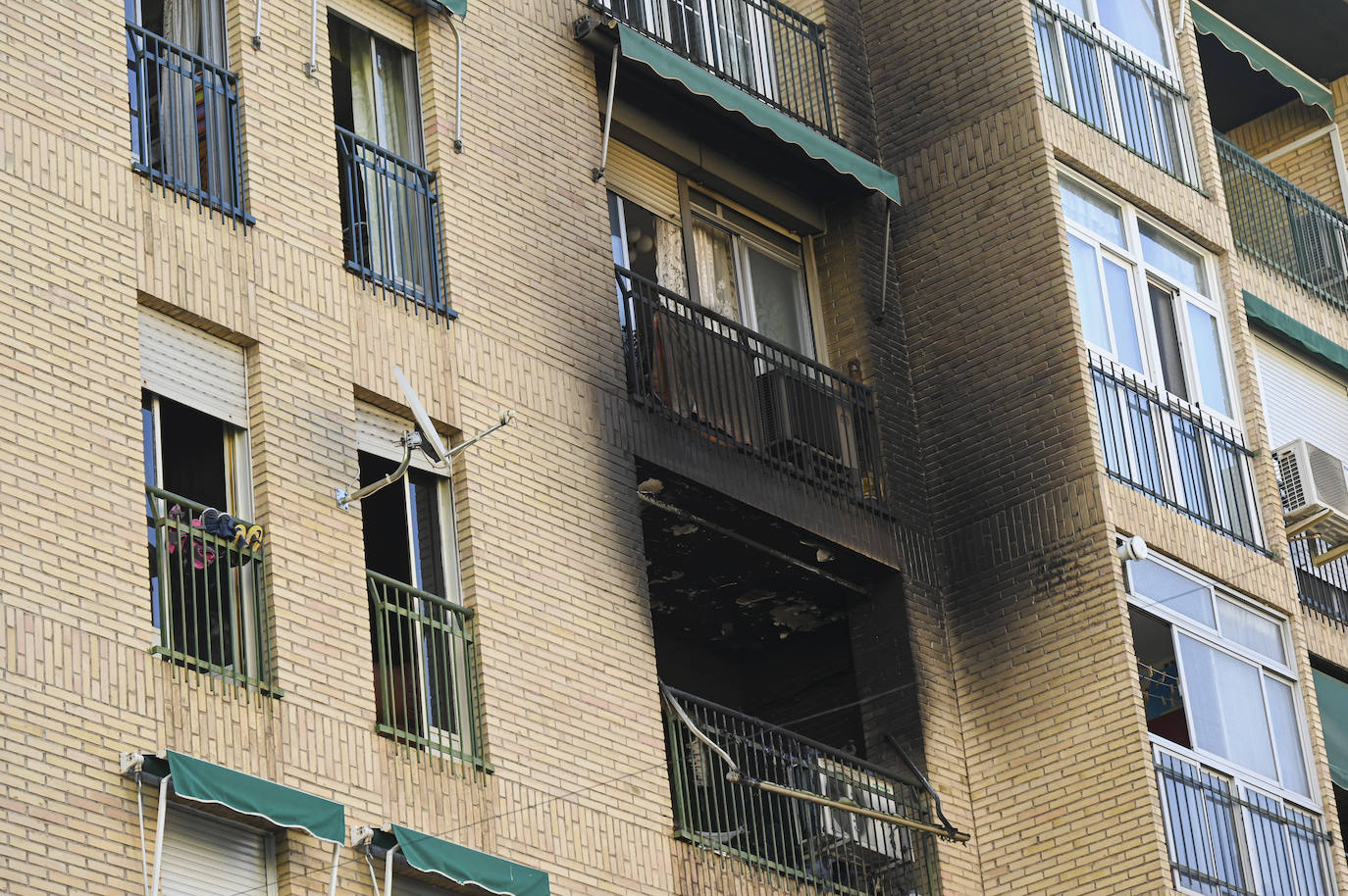 Vivienda afectada por la explosión en Circunvalación de la Encina 26, Chana.