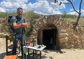 El vegueño Víctor Henares durante su camino hacia Vegas del Genil, donde llegará este sábado.