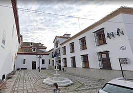 Fachada del Ayuntamiento de La Zubia.