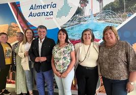 Miguel Cazorla, de Almería Avanza, junto a representantes de GEA.