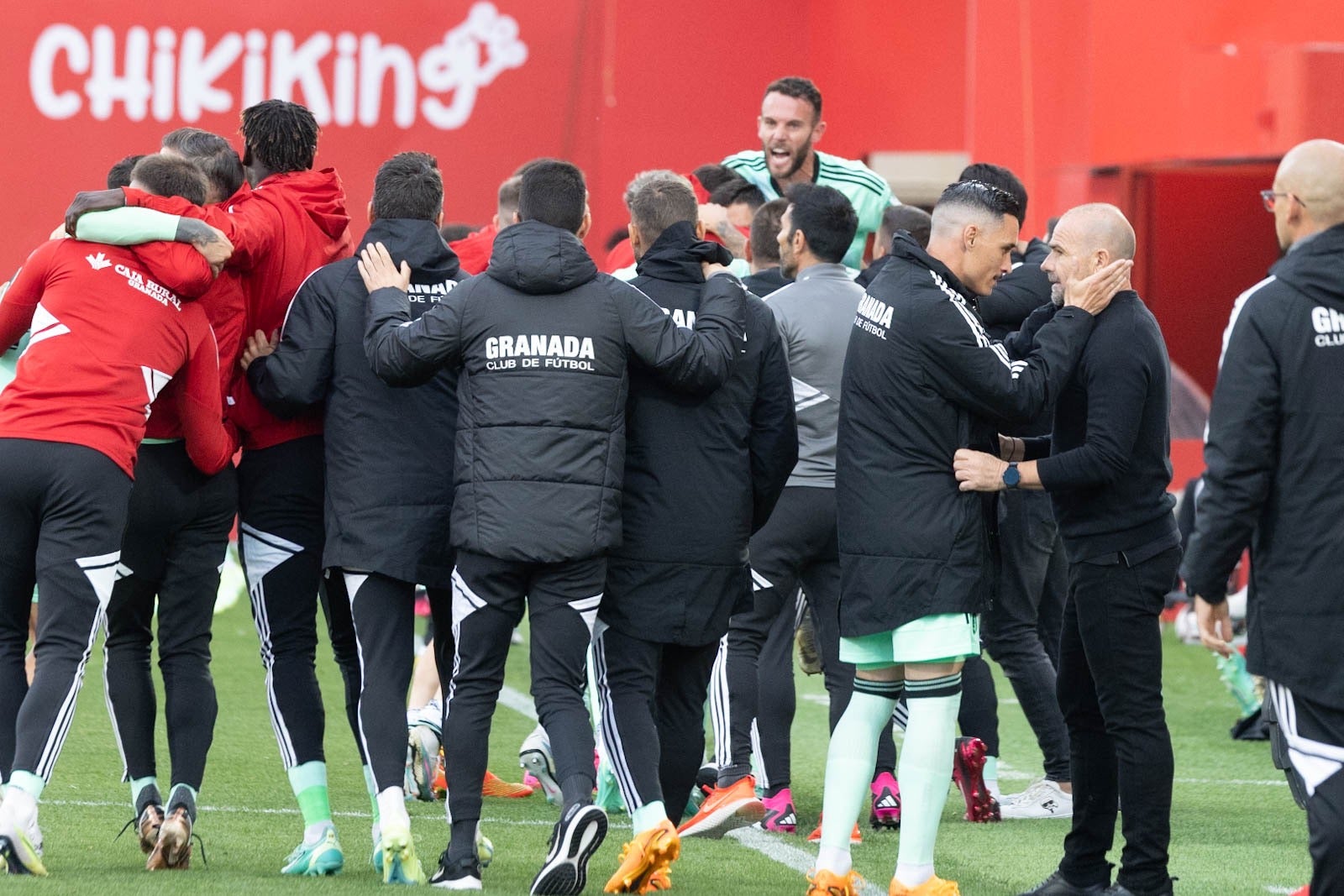 El partido entre Granada y Mirandés a pie de campo