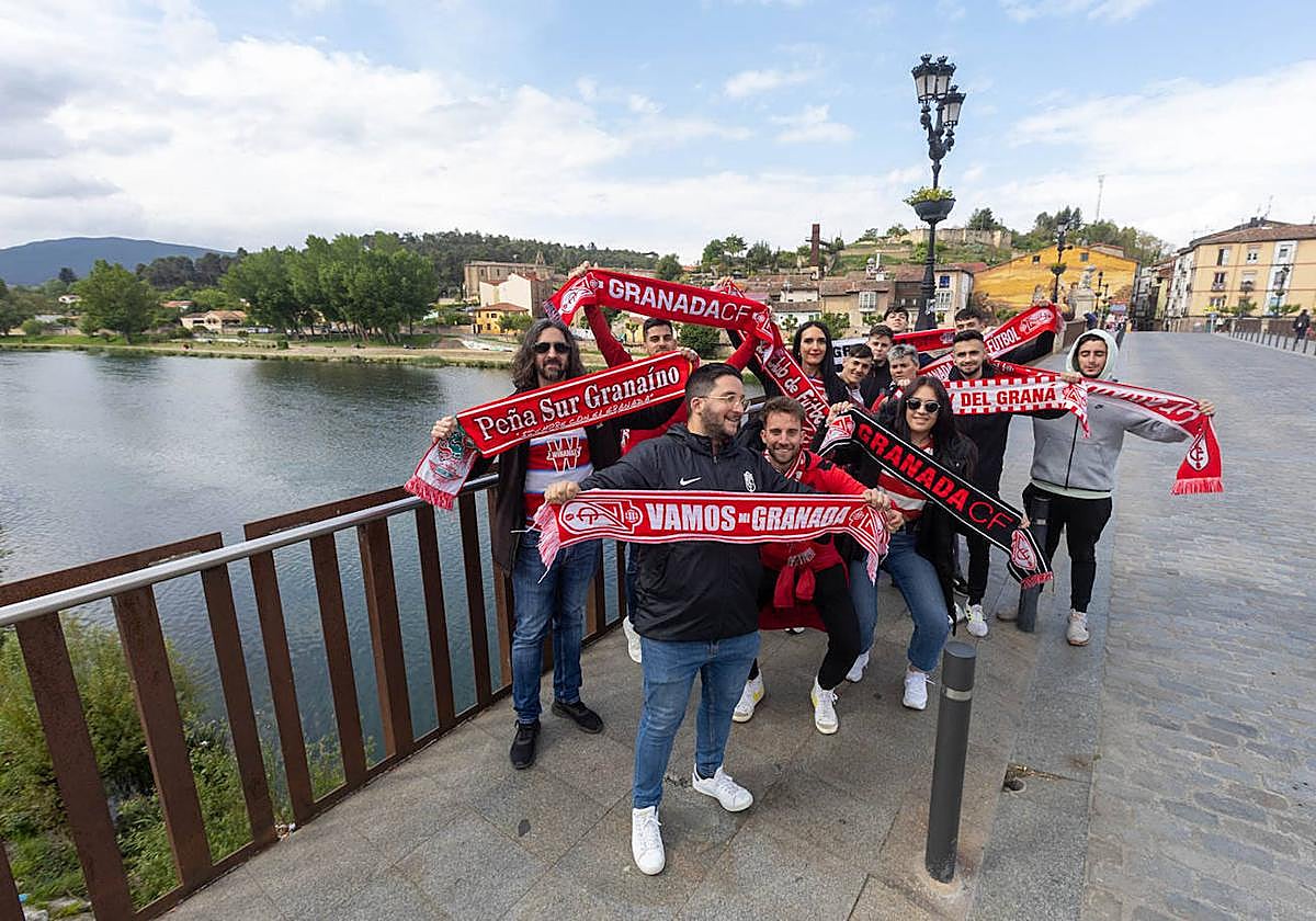 Las fotos de la afición del Granada en Miranda