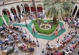 Desfile 'Mucho por vivir' celebrado en 2022.