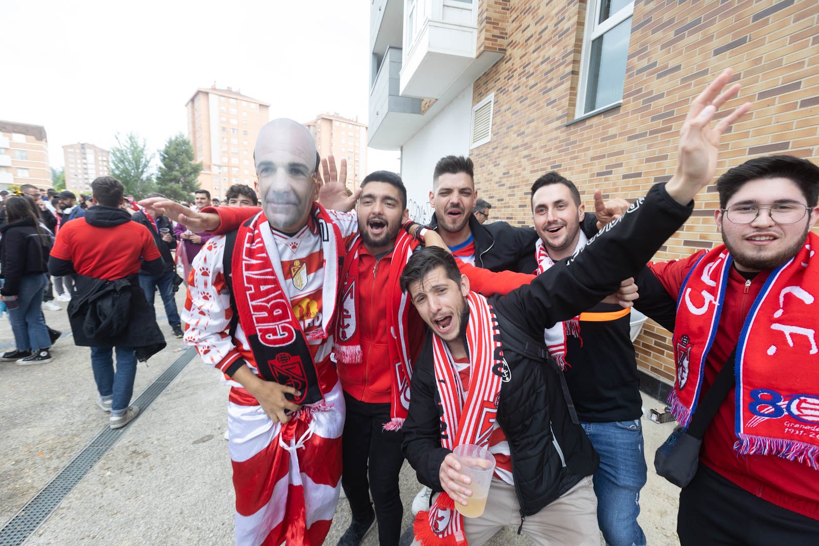 Encuéntrate en las calles de Miranda antes del partido del Granada