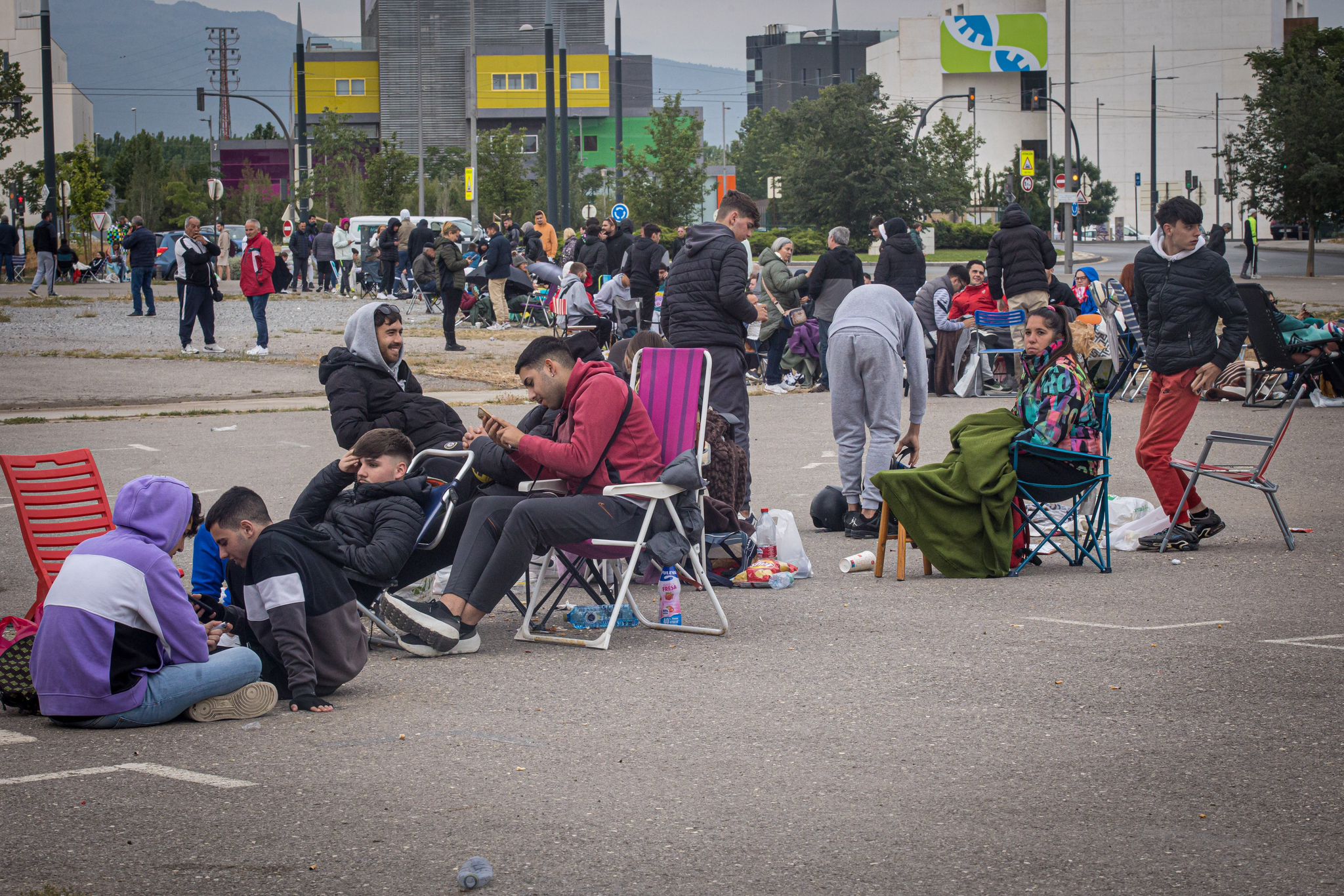 Encuéntrate en las colas de Los Cármenes