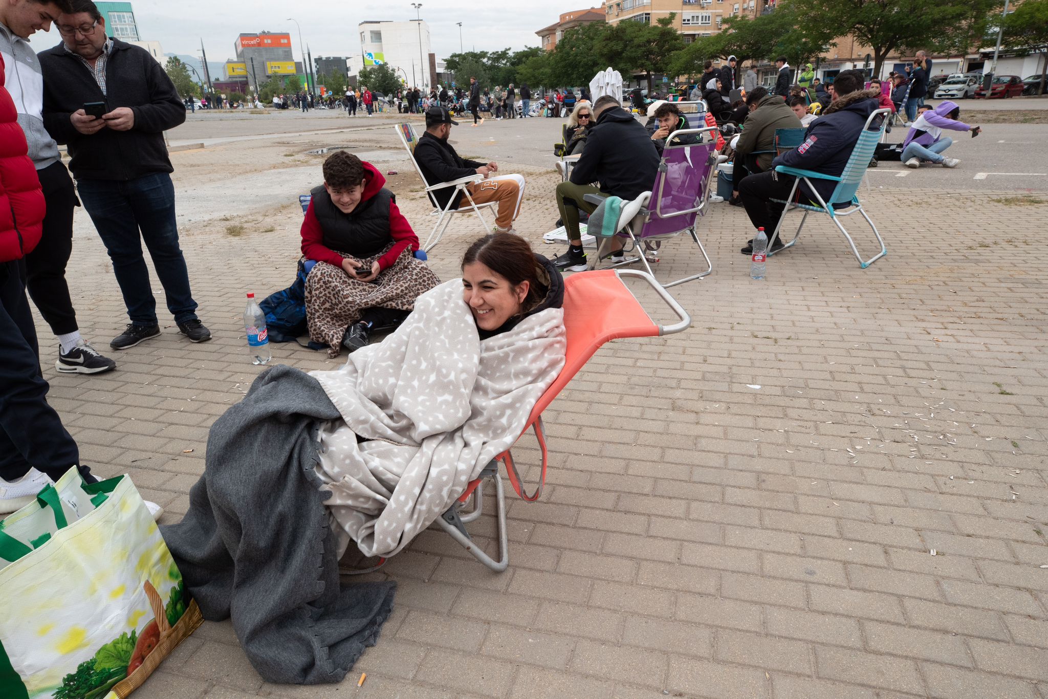 Encuéntrate en las colas de Los Cármenes