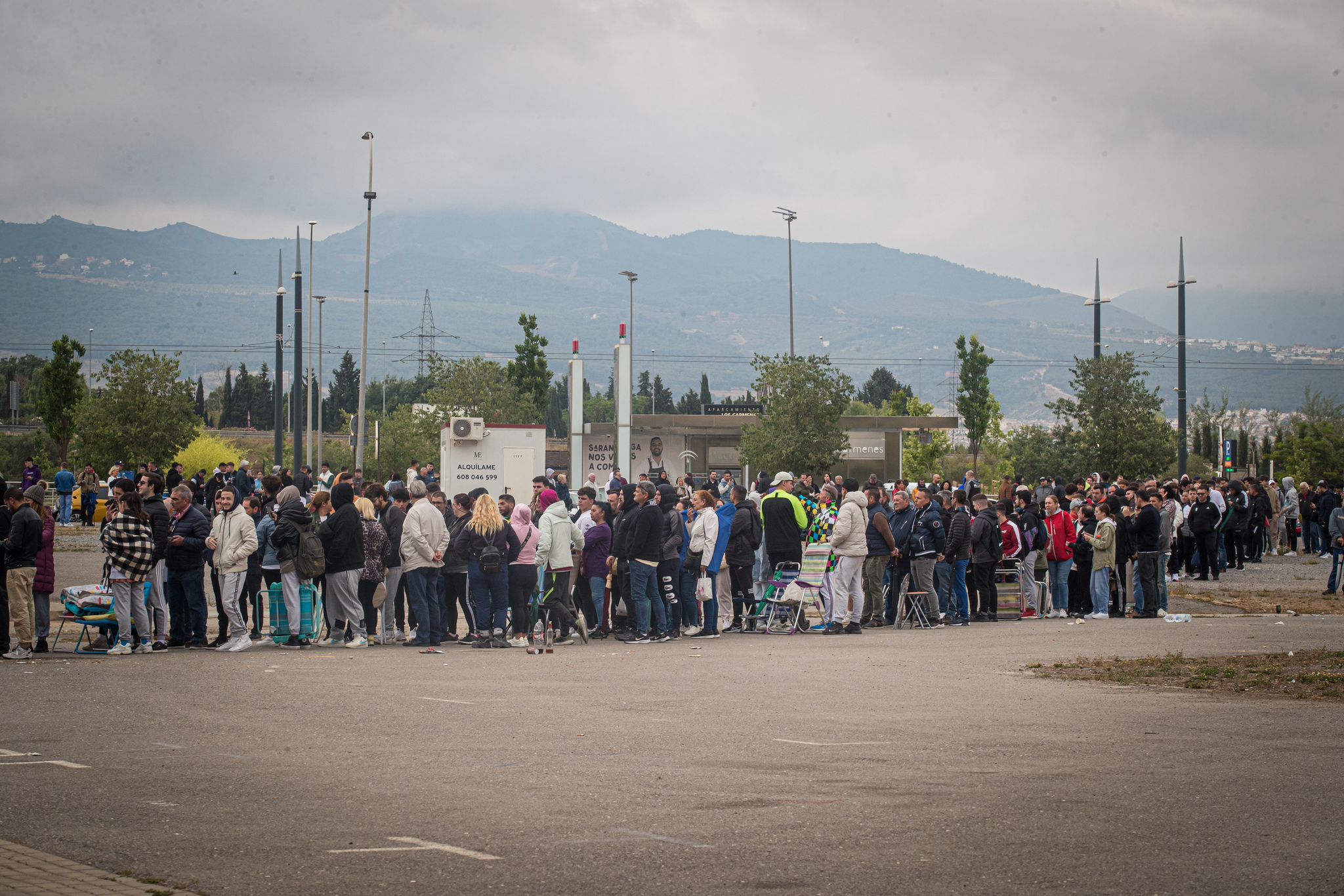 Encuéntrate en las colas de Los Cármenes