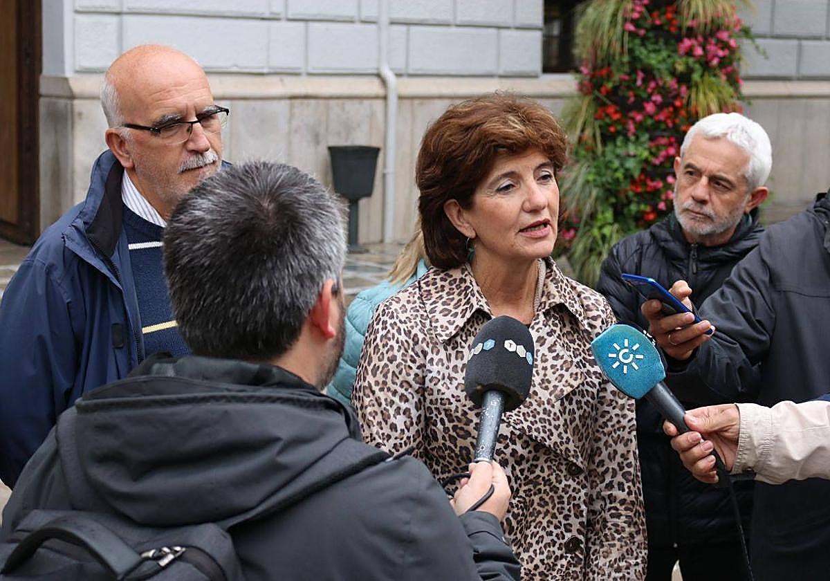 Podemos-Av propone contratar con empresas granadinas y gravar a las grandes superficies