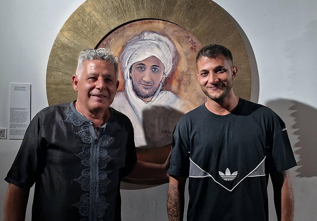 Jacinto García con Iván Ramírez, su modelo para encarnar al personaje de Boabdil.