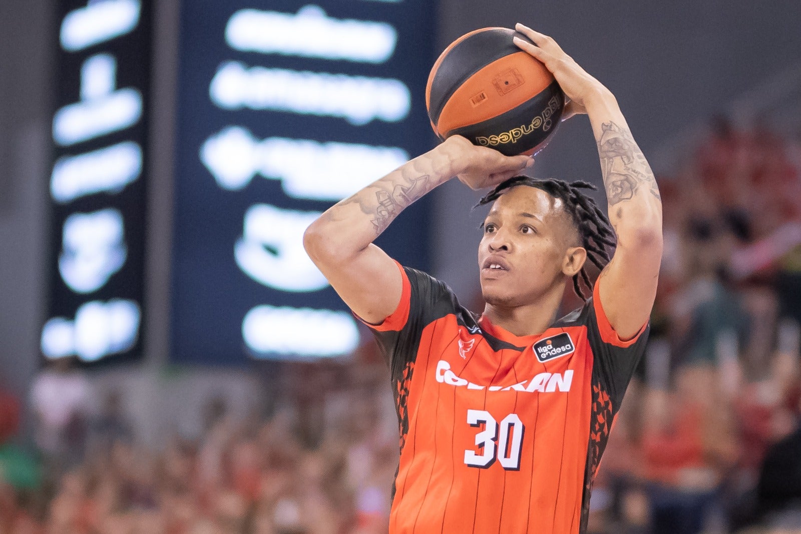 El partido entre Covirán y Joventut, a pie de pista