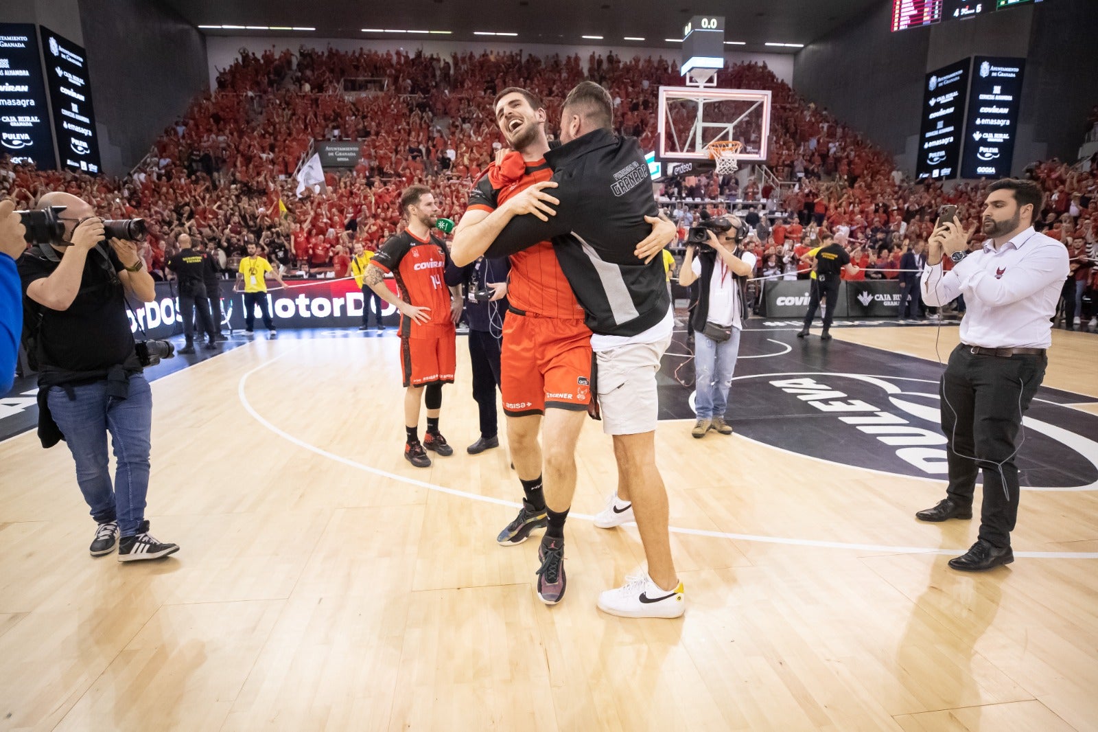 Las mejores imágenes de la fiesta en el Palacio de los Deportes