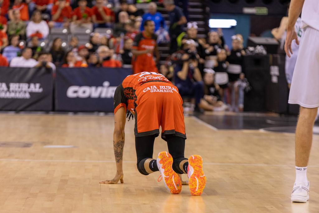 El partido entre Covirán y Joventut, a pie de pista