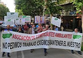 Protesta este jueves a su paso por Paseo de la Estación.