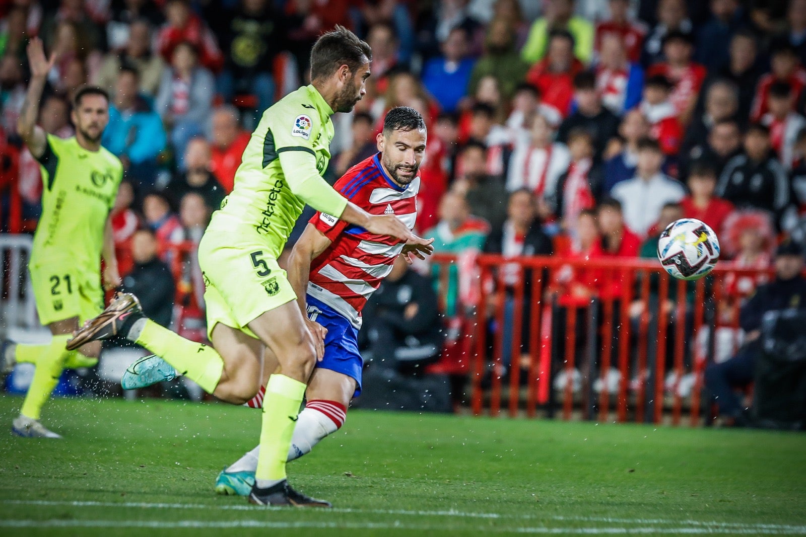 Las imágenes del Granada-Leganés a pie de campo