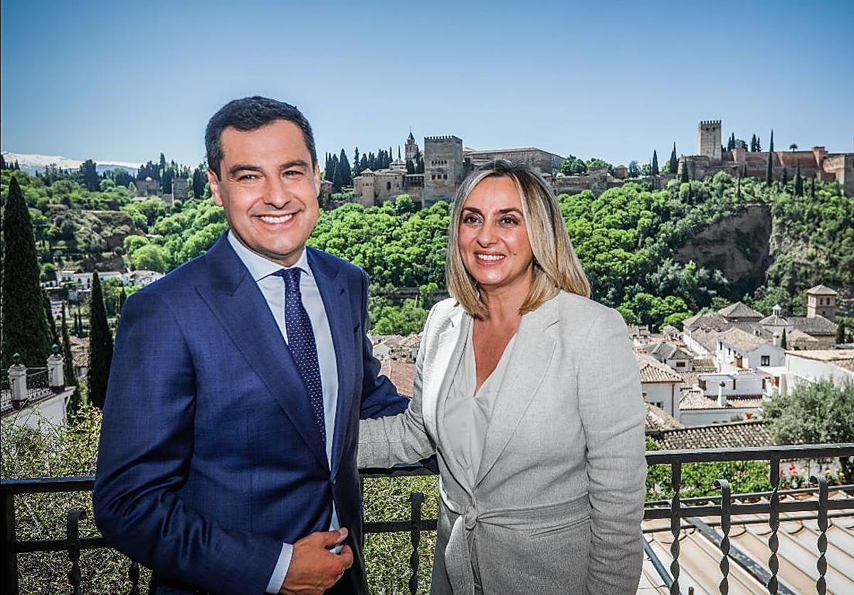 Marifrán Carazo, exconsejera y candidata del PP a la alcaldía de Granada con Juanma Moreno.