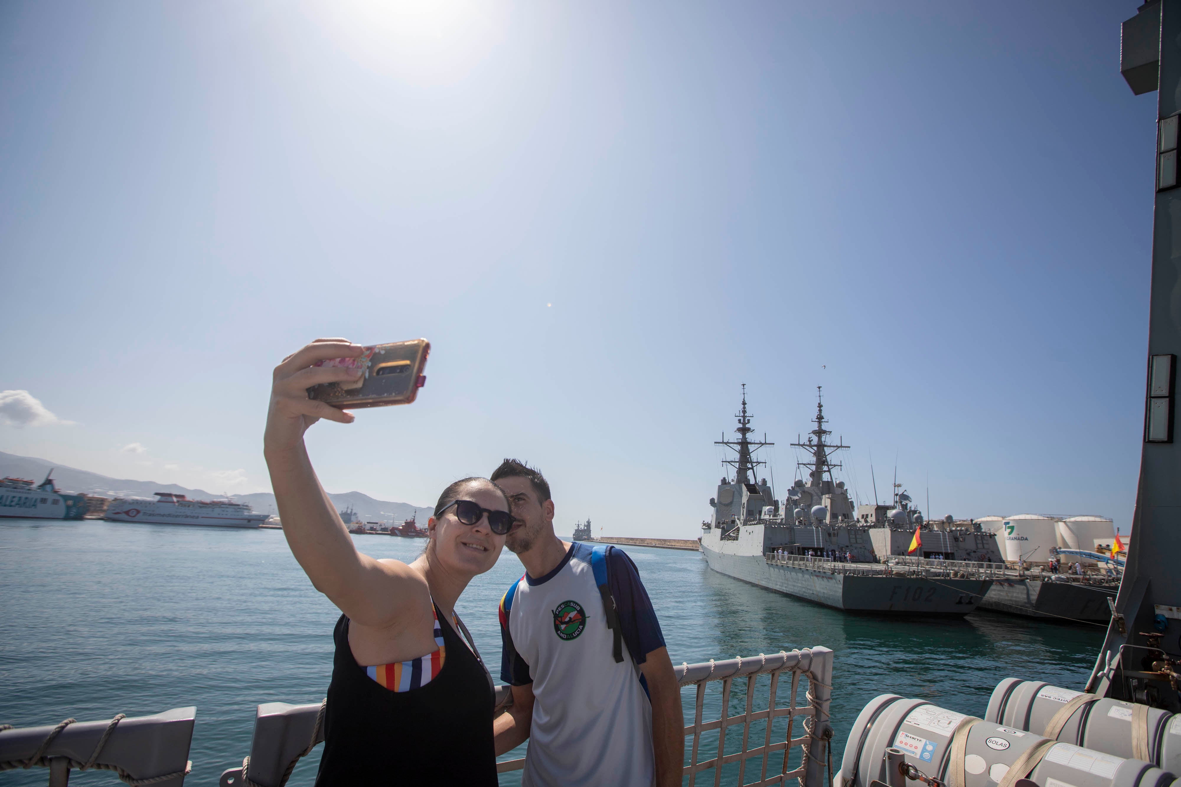 Las imágenes de los buques de la Armada en el Puerto de Motril