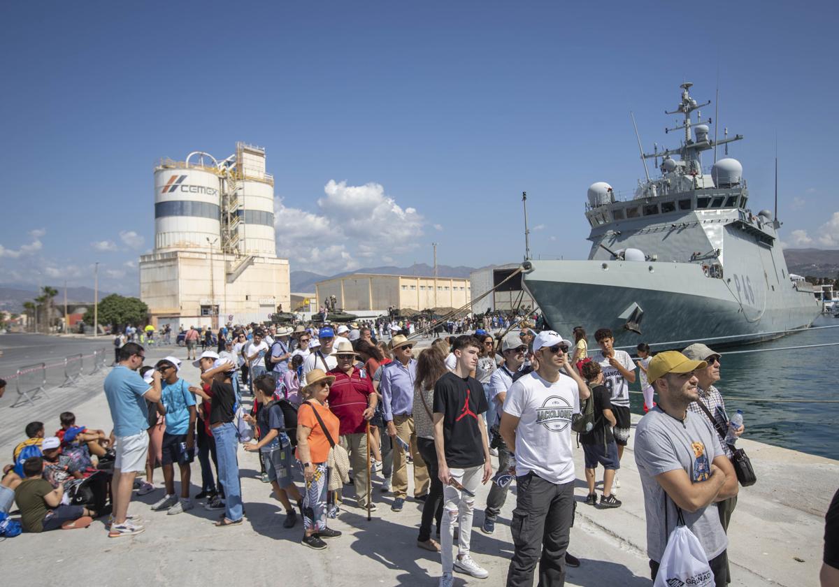 Las imágenes de los buques de la Armada en el Puerto de Motril