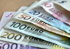 Paga extra de las pensiones: fecha de cobro en CaixaBank, Santander, ING y el resto bancos.