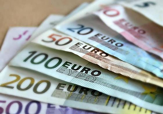 Paga extra de las pensiones: fecha de cobro en CaixaBank, Santander, ING y el resto bancos.