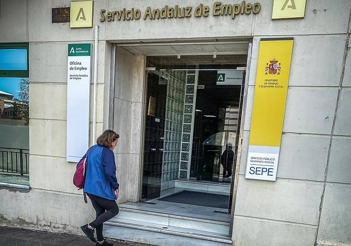 Una oficina de los servicios públicos de empleo en la capital.