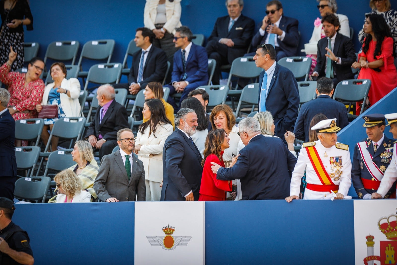 Las imágenes del desfile de las Fuerzas Armadas desde dentro y a vista de pájaro