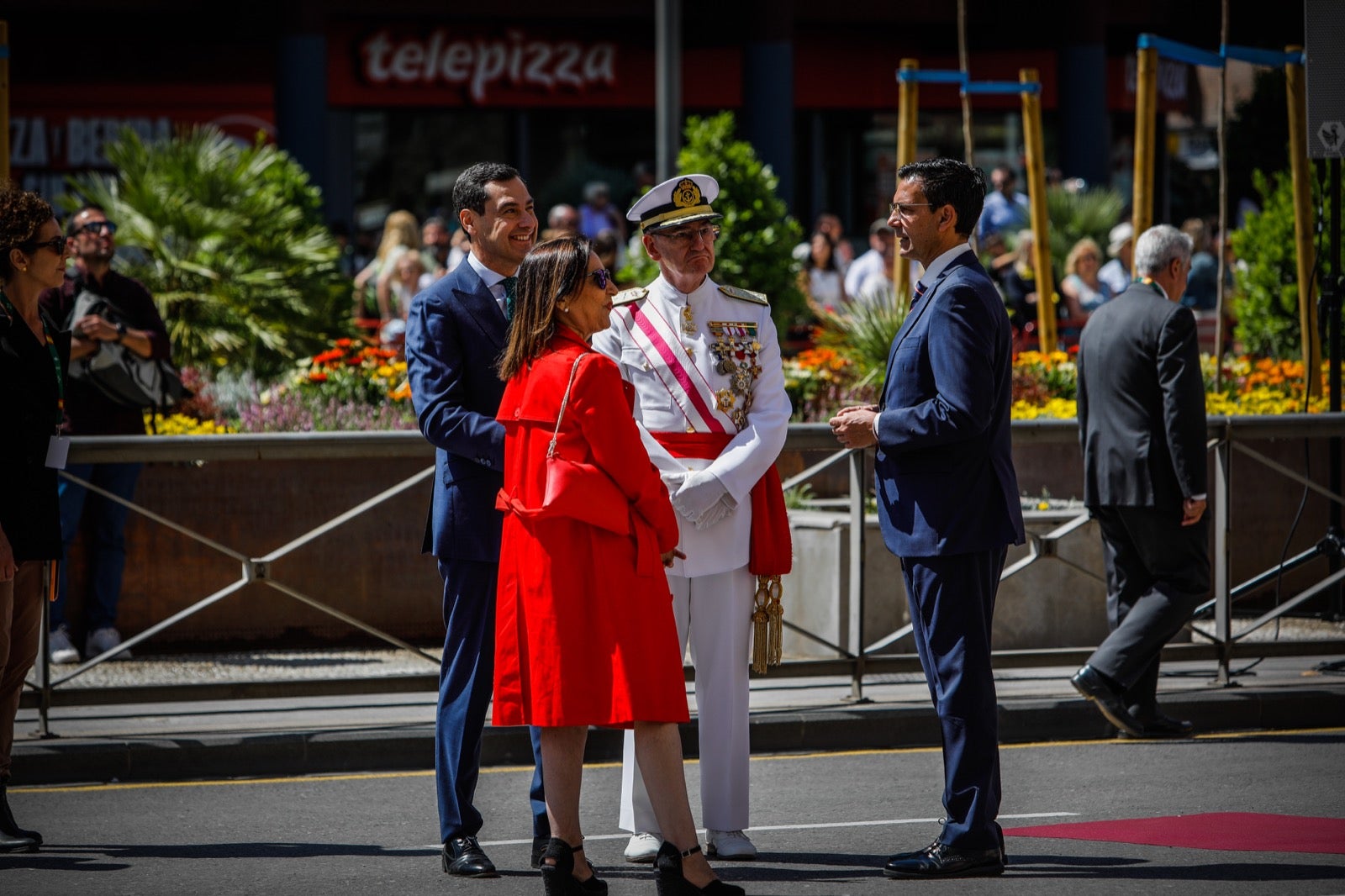 Las imágenes del desfile de las Fuerzas Armadas desde dentro y a vista de pájaro