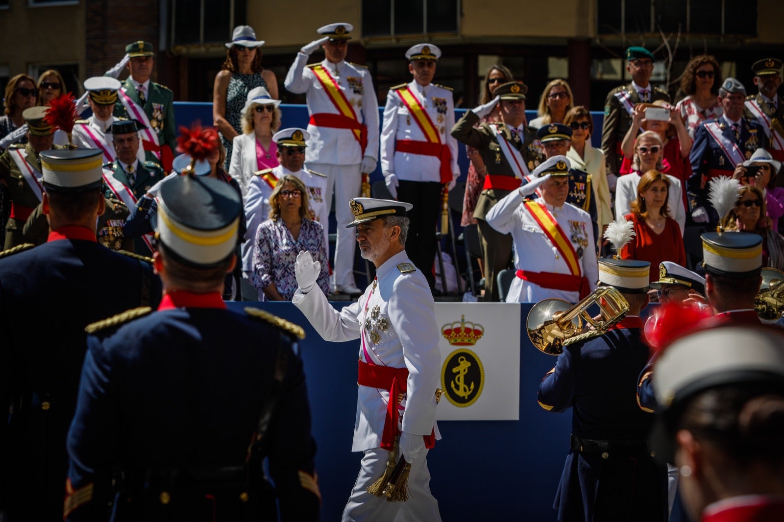 Las imágenes del desfile de las Fuerzas Armadas desde dentro y a vista de pájaro