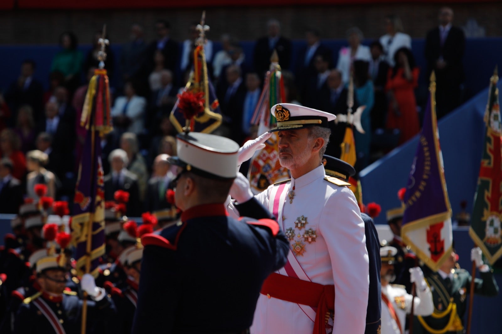 Las imágenes del desfile de las Fuerzas Armadas desde dentro y a vista de pájaro