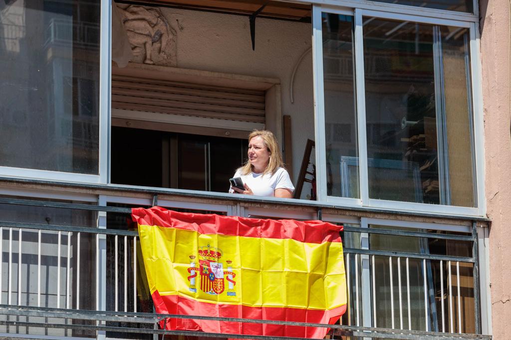 Las imágenes de los granadinos disfrutando del desfile de las Fuerzas Armadas