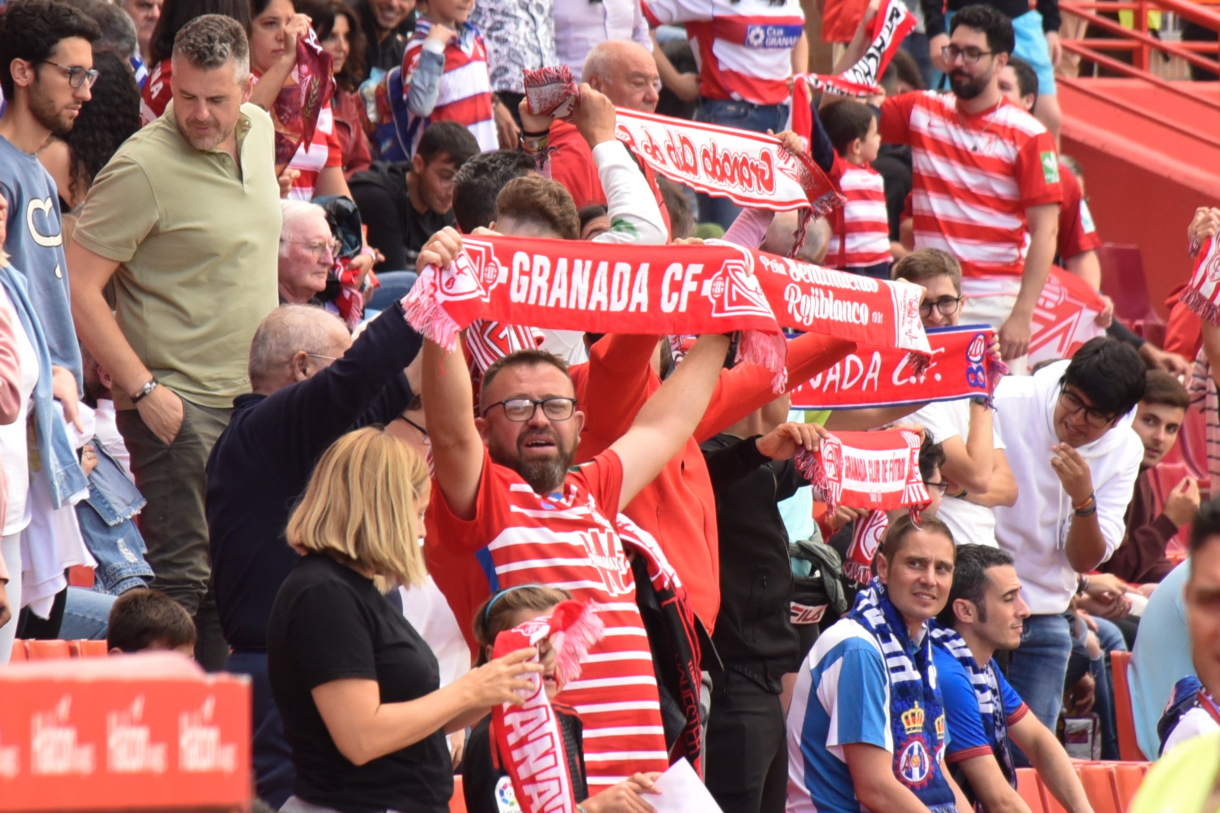 Encuéntrate en Los Cármenes en el Recreativo-Avilés