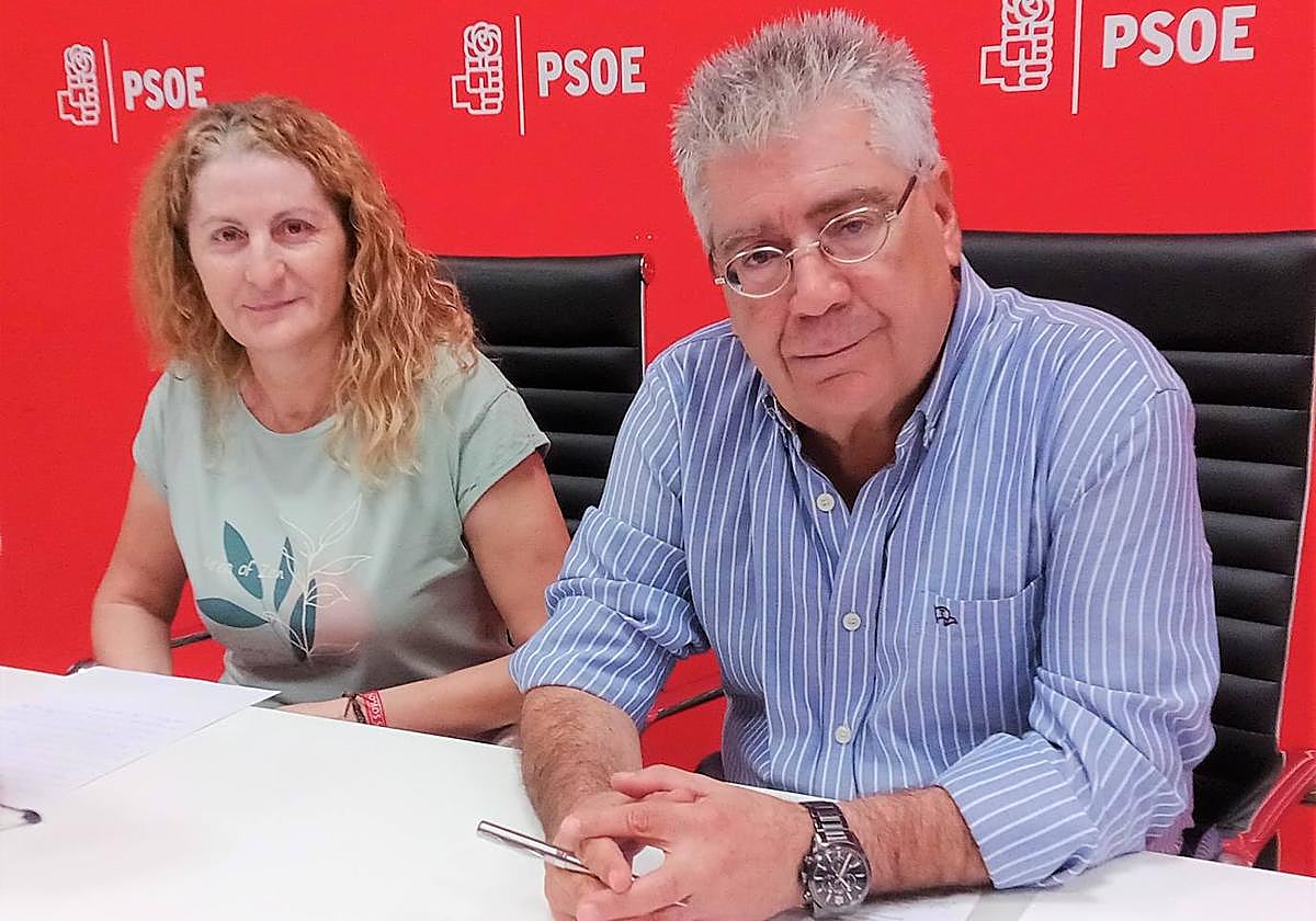 Paqui Rodríguez y Francisco Mañas, en rueda de prensa.