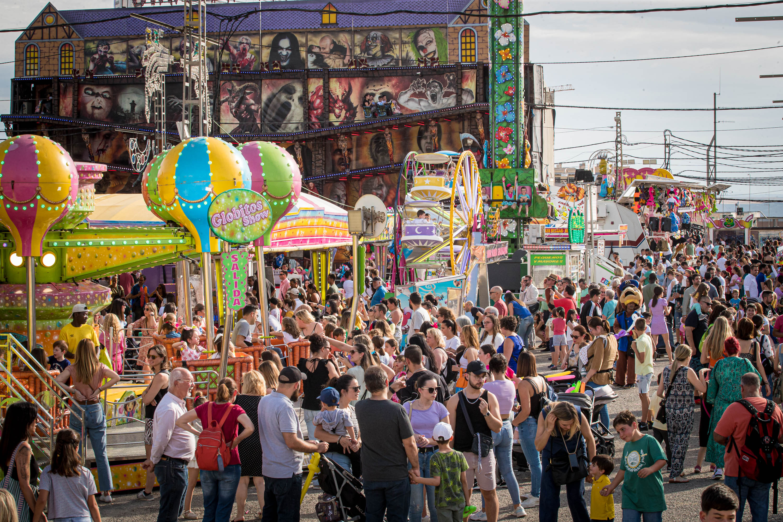 El día de los columpios &#039;baraticos&#039;, en imágenes
