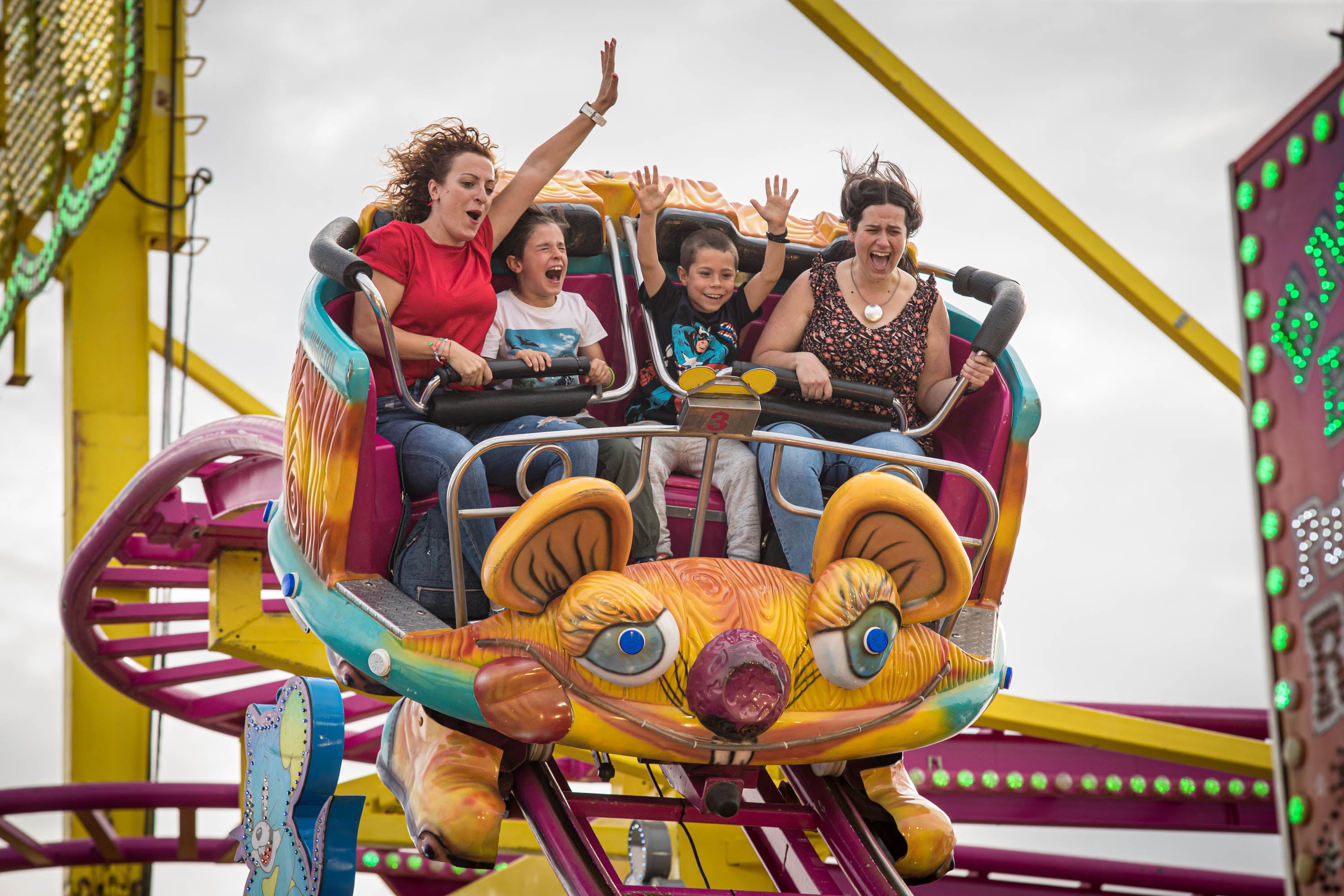 El día de los columpios &#039;baraticos&#039;, en imágenes