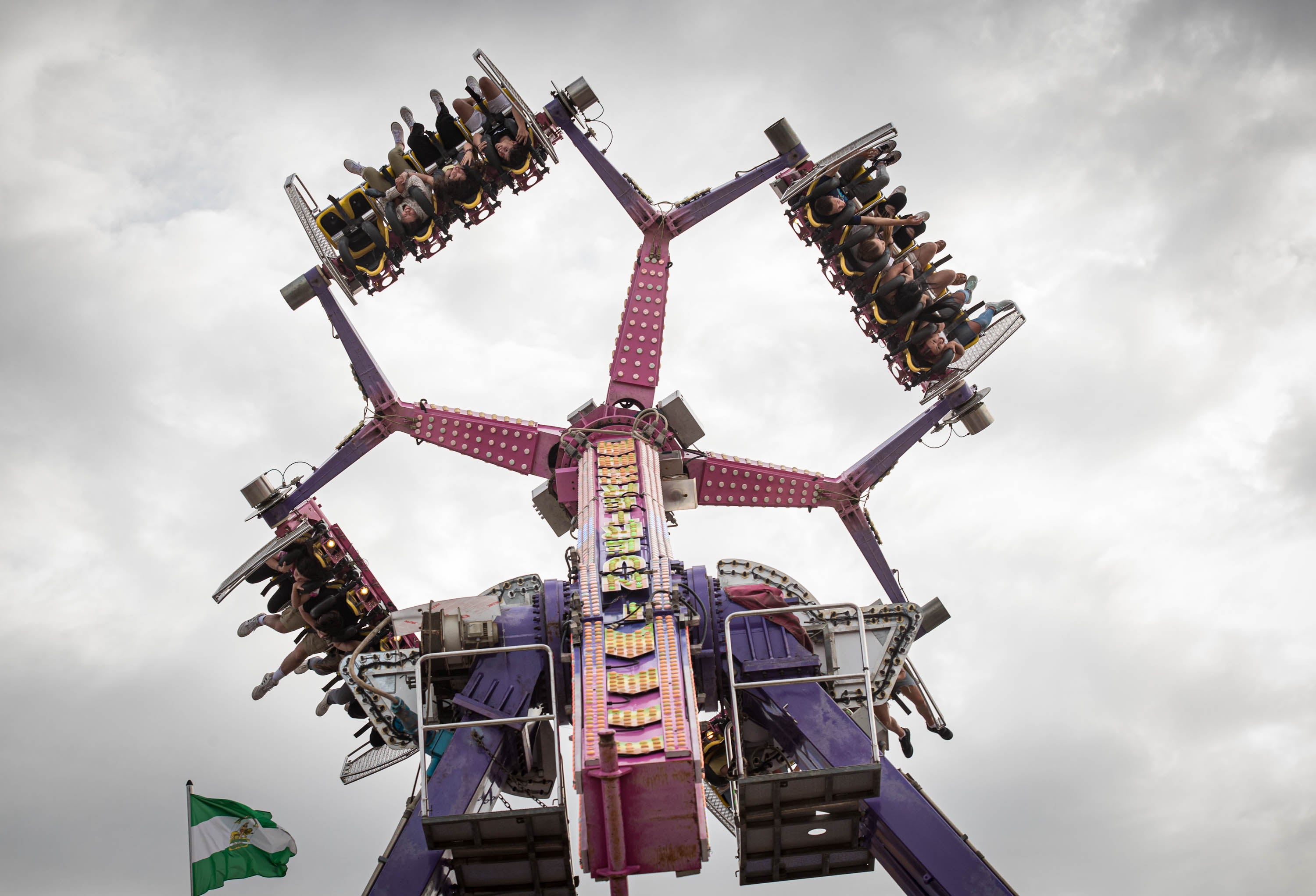 El día de los columpios &#039;baraticos&#039;, en imágenes