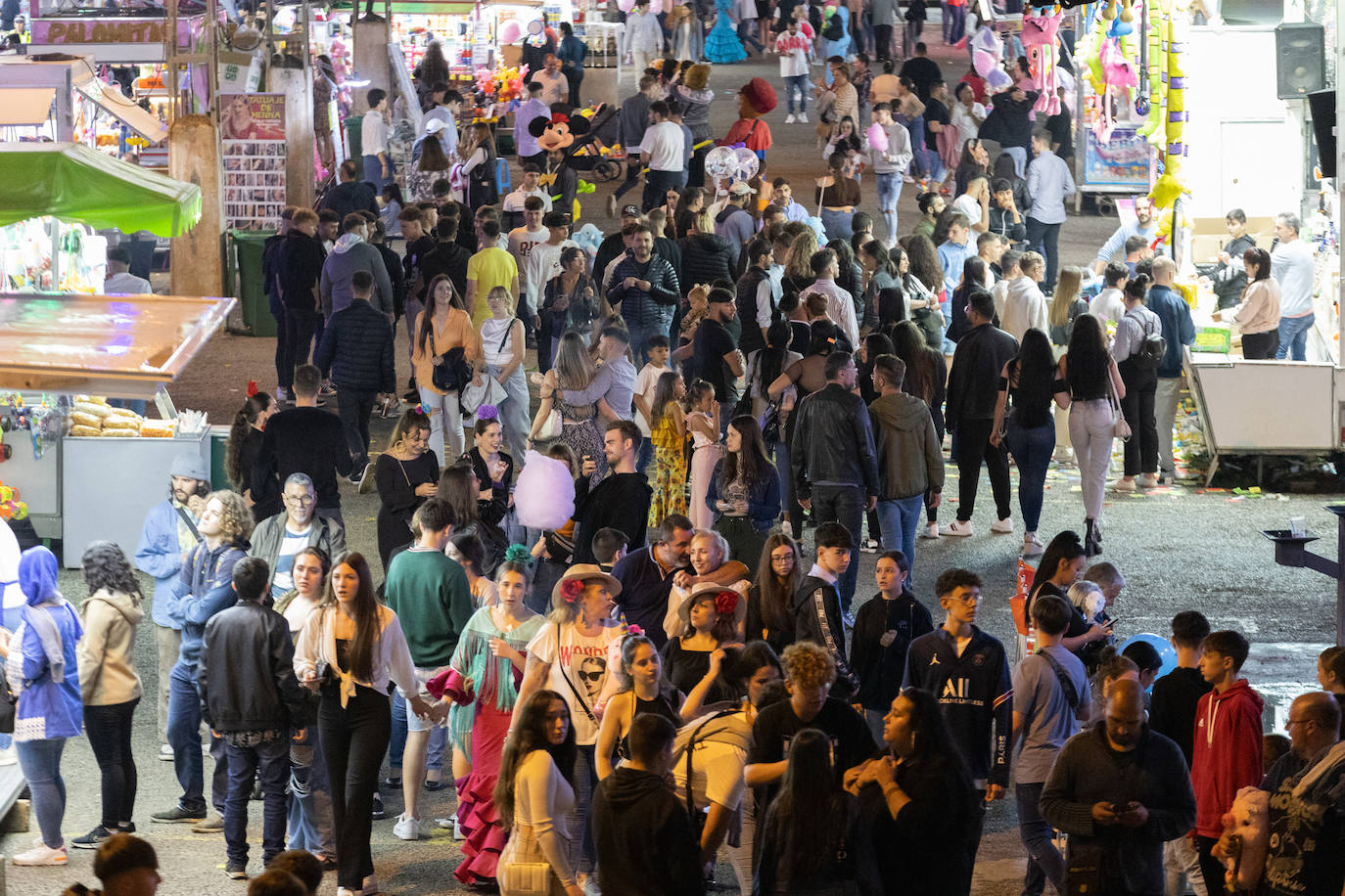 La noche en el Ferial, en imágenes