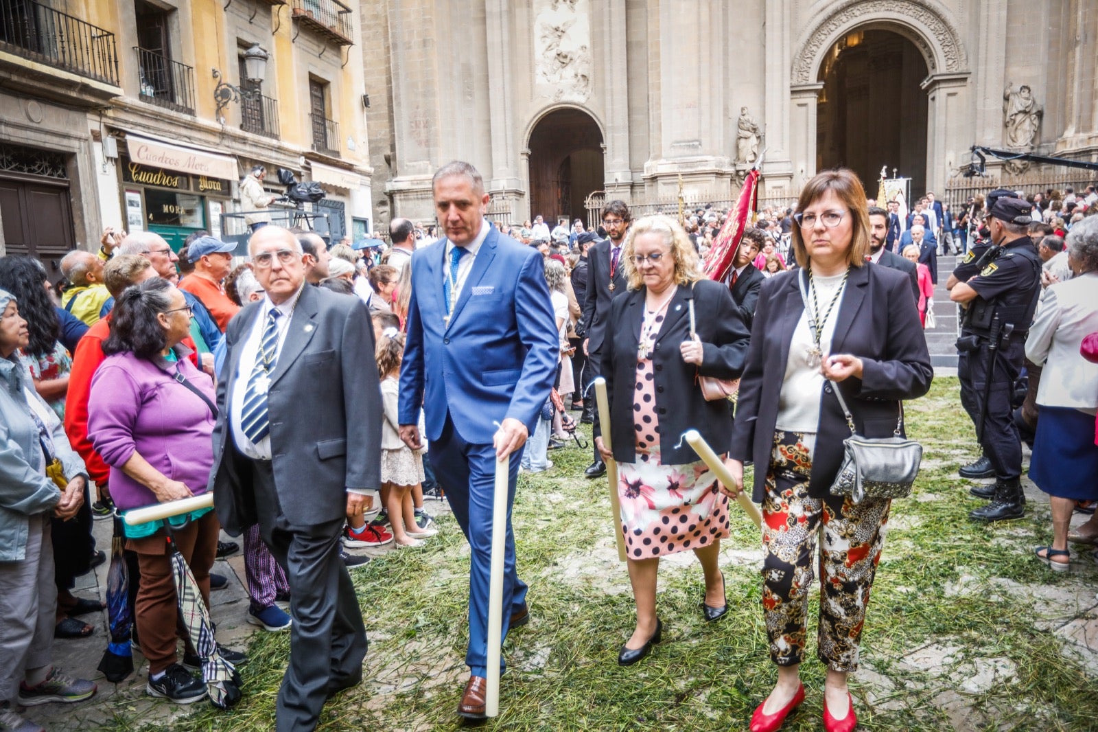 Las imágenes de la procesión del Corpus y la Tarasca por las calles de Granada