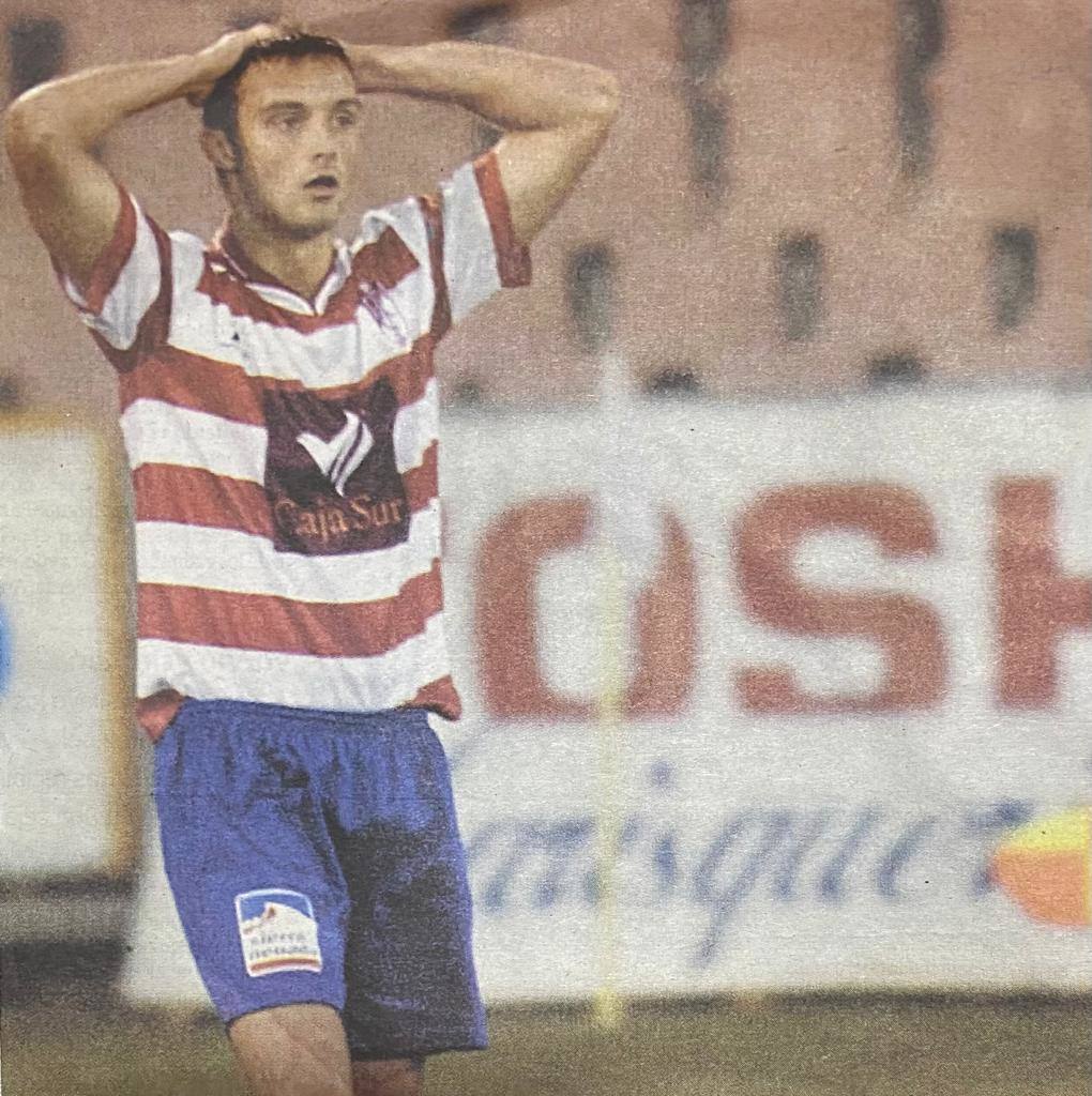 Salva, durante un partido con el Granada.