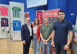 La periodista deportiva Noemí de Miguel fue la encargada de conducir el acto.