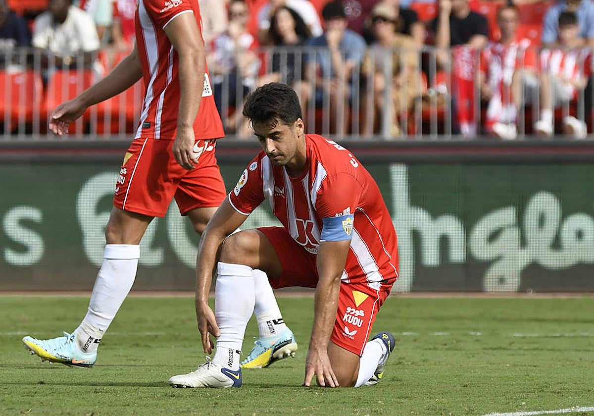 De la Hoz, uno de los jugadores con más compromiso de la UDA, acaba contrato.