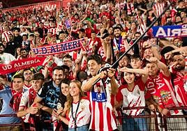 César de la Hoz en la fiesta del ascenso.