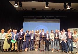 Ejecutiva de Asaja Almería y autoridades en el cierre del Congreso Provincial de la organización agraria.