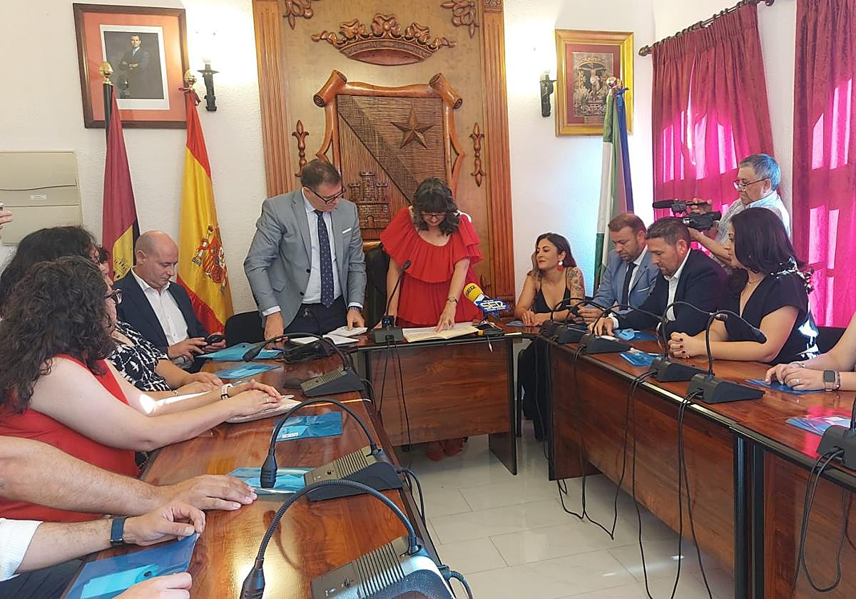 Investidura de Juana Cazorla en el Ayuntamiento de Jódar