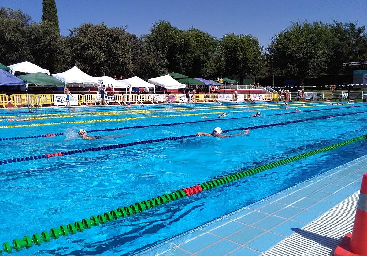 Piscina principal del Parque Deportivo de La Garza.
